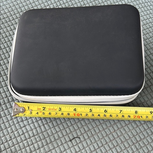 Action camera Carrying Case - Picture 3 of 4